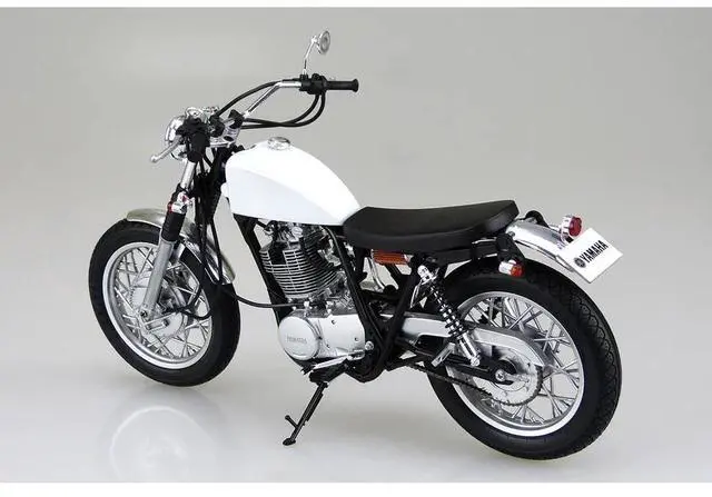 Alt view image 4 of 5 - Aoshima: 1/12 Yamaha SR400S With Custom Parts Scale Model Kit #11