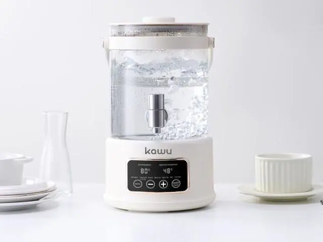 Main image of Kawu Electric Kettle Glass Teapot 2.5L Glass Material 304 Stainless Steel Heating Plate Removable Suitable for Brewing Coffee, Tea, Flower Tea, and Fruit Tea