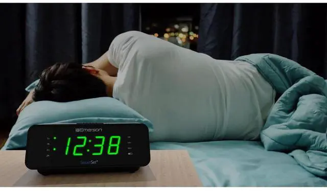 Alt view image 6 of 6 - Eyesoul SmartSet Dual Alarm Clock Radio with AM/FM Radio, Dimmer, Sleep Timer and .9" LED Display, CKS1900