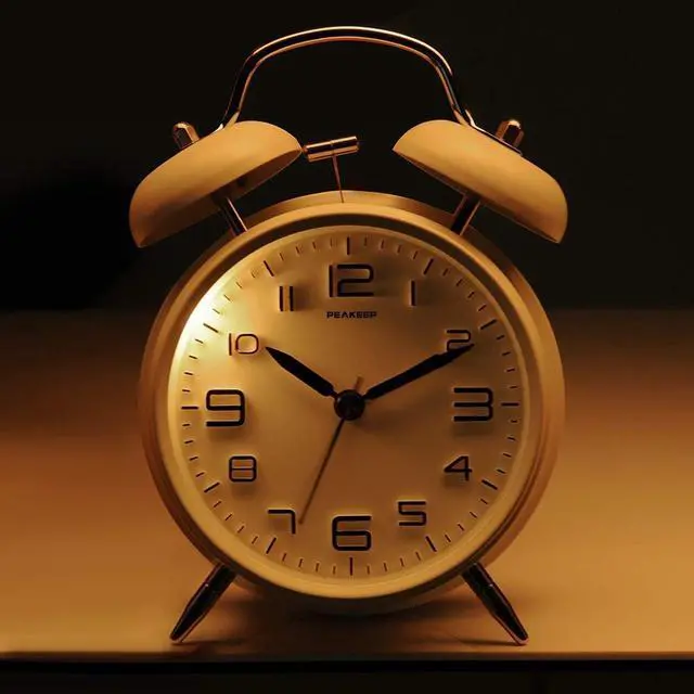 Alt view image 6 of 6 - Eyesoul 4 Inches Twin Bell Loud Alarm Clock for Heavy Sleepers, Backlight, Battery Operated Old Fashioned Alarm Clock for Bedrooms (3D-Dial, White)