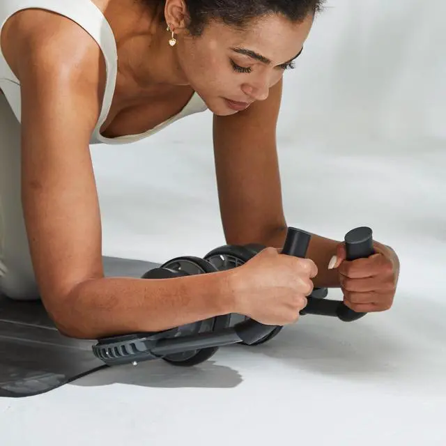 Alt view image 3 of 7 - Fitness Ab Roller Wheel with Elbow Support Abdominal Trainer Roller Workout Equipment for Core Strength Training for Men and Women.Grey