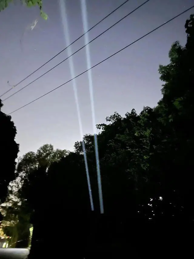 Alt view image 4 of 7 - Hunting Torch Diving Light Lep Laser Flashlight Longest Rang