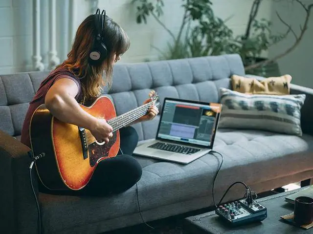 Alt view image 2 of 6 - Notepad-5 Small-Format Analog Mixing Console with USB I/O, 5-channel mixer (