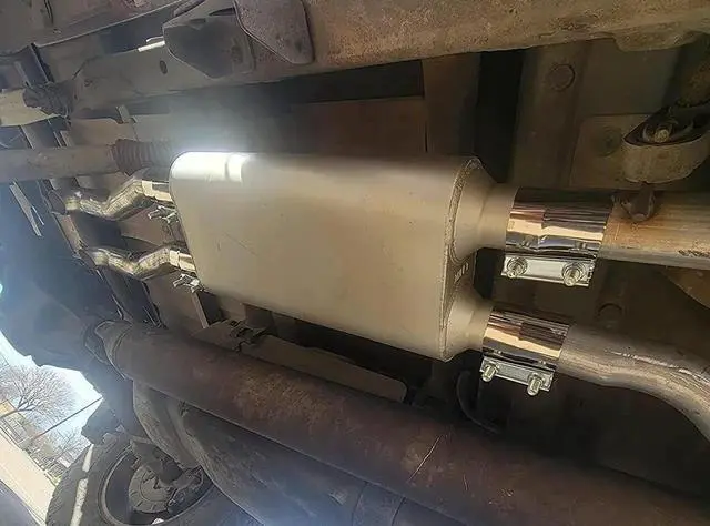 Alt view image 3 of 6 - Universal 80Series Mufflers 3.0 Inch Dul Inlet (ID) 3.0 Inch Dul Outlet (ID), 3 Chamber Performance Automotive Muffler Exhaust FH20D20