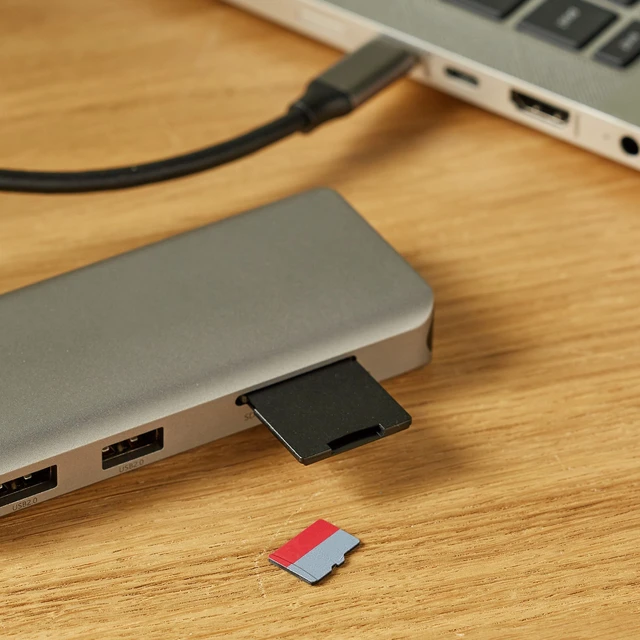 Alt view image 3 of 3 - SanDisk Ultra microSD with SD Adapter - 1TB