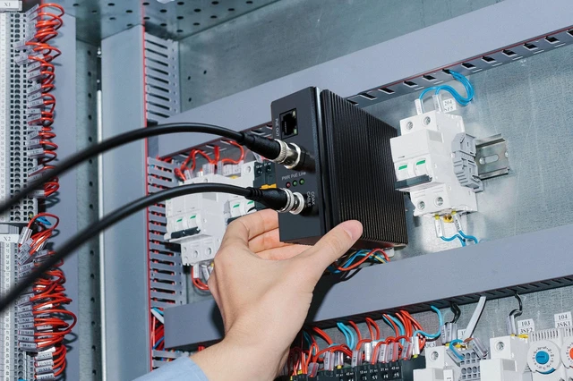 Alt view image 4 of 5 - M12 + RJ45 Industrial PoE Ethernet Extender Kit, 800m 2600ft, DIN Rail