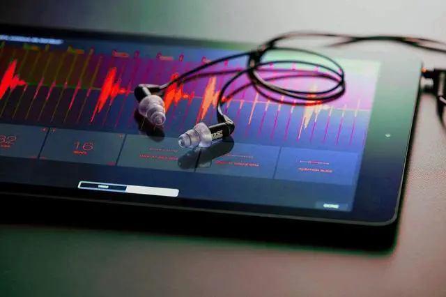 Alt view image 5 of 5 - Etymotic ER3SE Studio Edition Earphone,Black