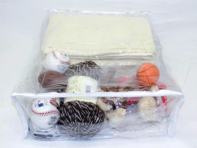 Alt view image 3 of 5 - 10-Pack Heavy Duty Vinyl Zippered Closet Storage Bags (Clear) for Sweaters, Blankets, Comforters, Bedding Sets and Much More! (15" x 18" x 6") 7 Gallon