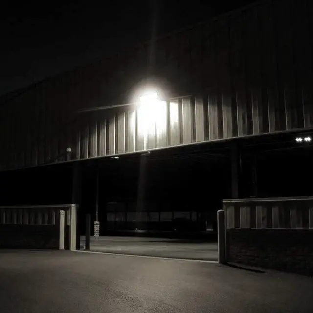 Alt view image 6 of 7 - FAGUANGAO Dusk to Dawn LED Security Light,18W Plug in Flood Light Outdoor,5000k Daylight,1600lm, IP55 Waterproof,Adjustable 2 Heads Wall Light for Garage, Porch, Yard, Black,Street
