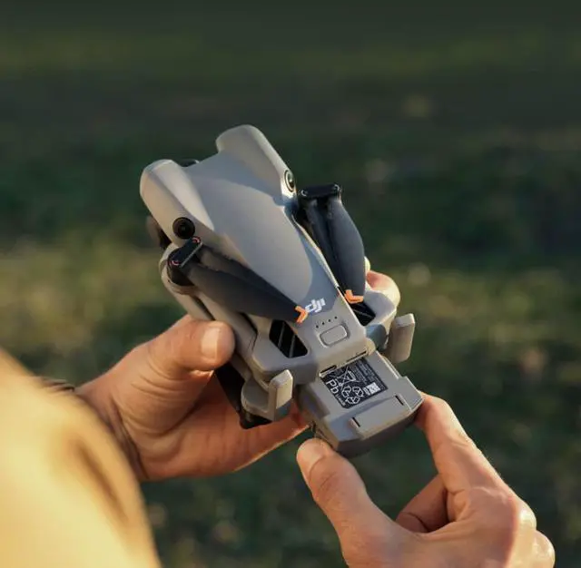 Alt view image 6 of 7 - DJI Mini 5 Pro