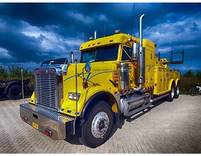 Alt view image 7 of 7 - FOR PC68LTX 40Channel CB Radio with PACB Switch RF Gain Control Mic Gain Control Analog SRF Meter Instant Channel 9 Automatic Noise Limiter and HiCut SwitchSilver