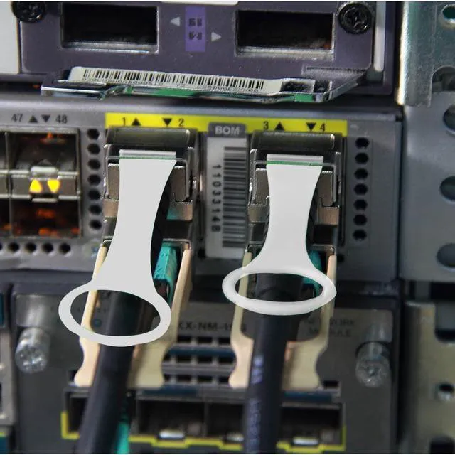 Alt view image 7 of 7 - 40G QSFP+ to 4xSFP+ Breakout DAC for Cisco QSFP-4SFP10G-CU2M - 40GBASE-CR4 Passive Direct Attach Copper Twinax QSFP to SFP Cable for Cisco Devices, 2-Meter(6.5ft)