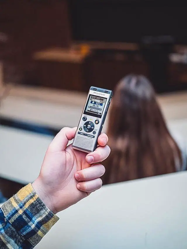 Alt view image 3 of 5 - Olympus WS-882 Digital Voice Recorder, with Linear PCM/MP3 Recording Formats, USB Direct, 4gb Playback Speed and Volume Adjust, File Index, Erase Selected Files