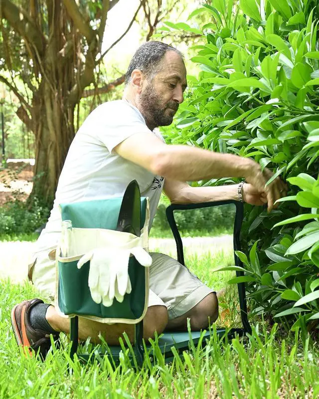 Alt view image 5 of 7 - Garden Bench for Kneeling and Sitting Foldable Garden Kneeler and Seat Heavy Duty,Gardner Gifts Ideas for Women Mom Grandma