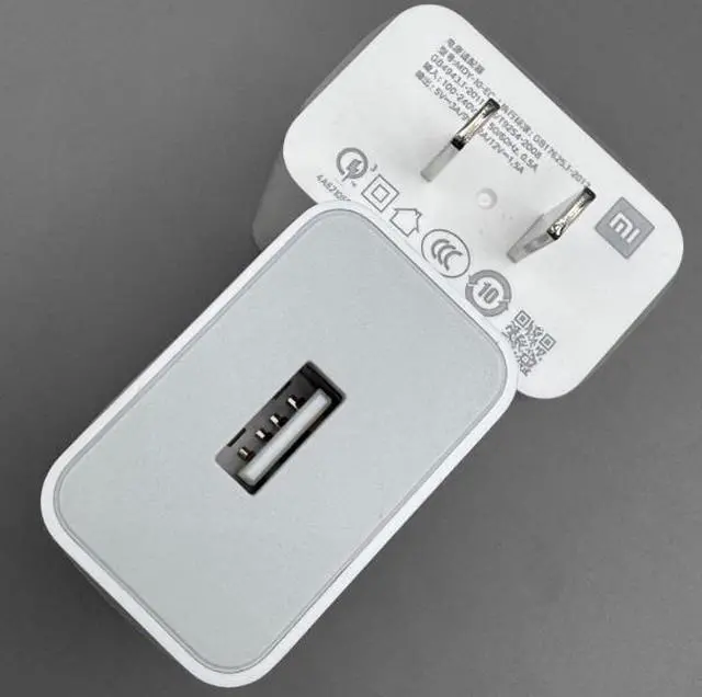 Alt view image 3 of 6 - New originalQc3.0 fast charging UsB charger 18Wsuitable for power banks, Android phones, tablets, pure white