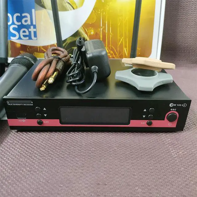 Alt view image 2 of 5 - EW100 G3 wireless microphone forone-to-two stage performances,singing, wedding events, professional E835 microphone