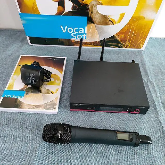 Alt view image 5 of 5 - EW100 G3-835 - one-to-one true diversity stage performance singingexport microphone