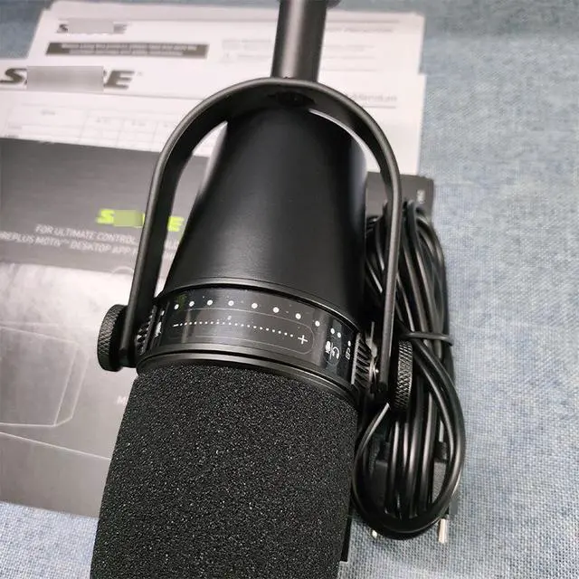 Alt view image 5 of 5 - MV7 Wired Dynamic Microphone - Host Microphone for Computer Live Streaming with Voice Recording and Game Commentary