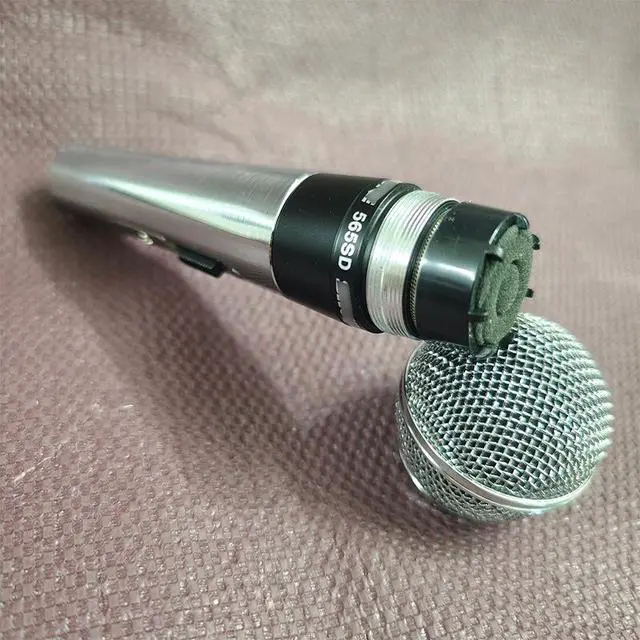 Alt view image 2 of 5 - 565SD Wired Moving-Coil Microphone - Professional Stage Performance, Singing, Speech, Live Streaming, Recording, Outdoor Use Microphone