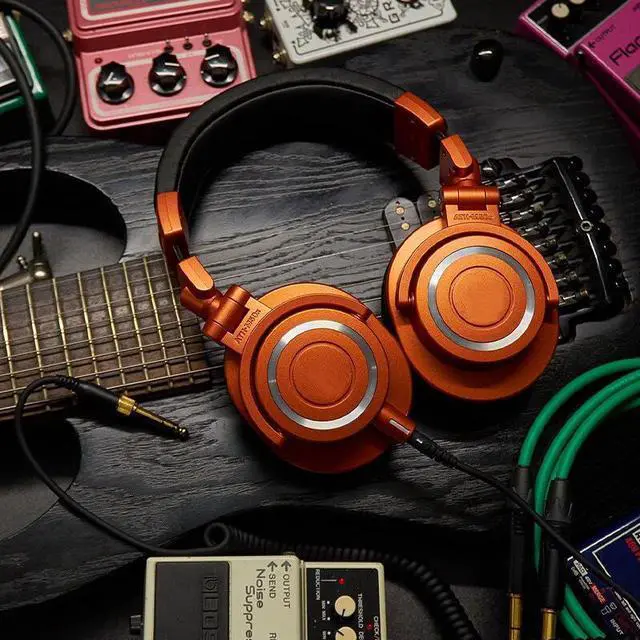 Alt view image 3 of 4 - ATH-M50x Professional Headset for Monitoring with Wired Sound Card, Stereo Sound, Voice Over, High-Fidelity HIFI Limited Edition