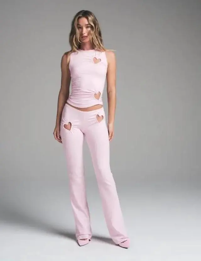 Alt view image 2 of 5 - Skims Cotton Jersey Heart Legging, Cherry Blossom, Small