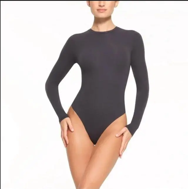 Alt view image 2 of 2 - Skims New Vintage Cropped Long Sleeve T-Shirt, Washed Onyx, Large