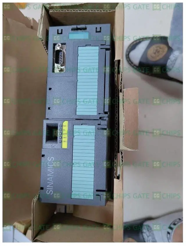 Alt view image 2 of 6 - Sinamics Control Unit 6SL3246-0BA22-1FA0 6SL3 246-0BA22-1FA0