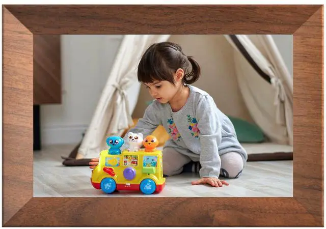 Main image of KODAK CF102P BURLYWOOD 10.1 inch HD 1280x800 IPS 1+32GB plastic Frame,Wifi digital Photo Frame (Burlywood)