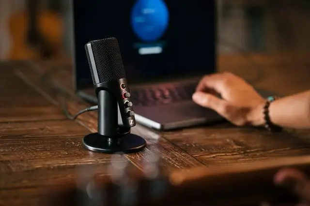 Alt view image 6 of 7 - Professional Profile - USB Cardioid Condenser Microphone & Table Stand, 1.2 m USB-C Cable - Mute Button, Built-in Headphone Jack, Gain, Mix & Volume Control, for PC & Mac,Black