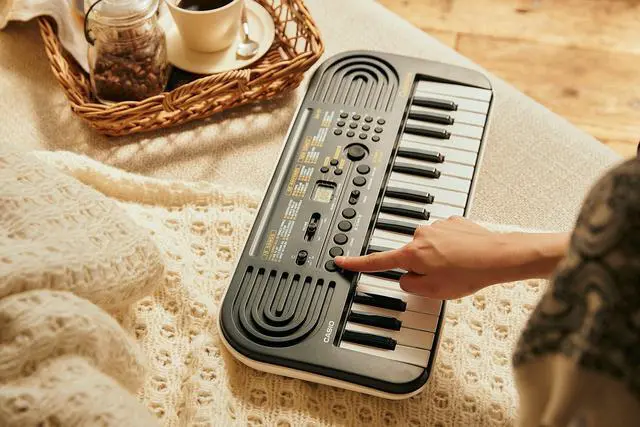 Alt view image 3 of 5 - tone SA-51 32-Key Mini Keyboard for Kids | Portable Beginner Piano with Built-In Tones, Rhythms & Songs | Battery-Powered, Easy for Small Hands, Ages 5 & Under