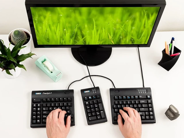 Alt view image 2 of 7 - KINESIS Freestyle2 Ergonomic Keyboard for PC (9" or 20" Separation) (9" Separation)