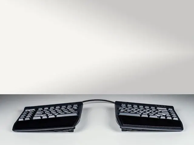 Alt view image 2 of 7 - KINESIS VIP3 Tenting Accessory for Freestyle2 Ergonomic Keyboard (AC820)