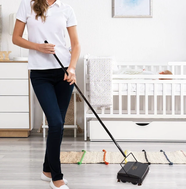Alt view image 6 of 6 - Stanley Home Products Electrostatic Carpet & Floor Sweeper - Heavy Duty Lightweight Floor Cleaner - Suitable for Smooth Floors and Low Pile Rugs & Carpeting No Electricity Needed (Forest Green)