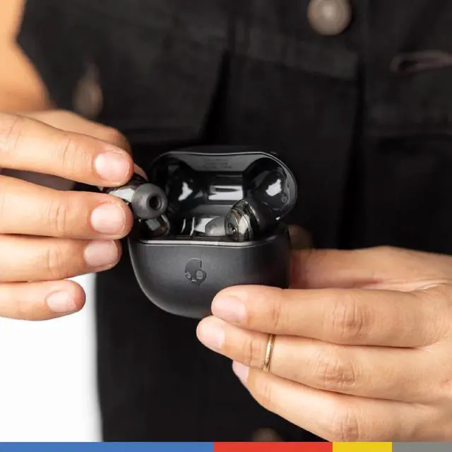 Alt view image 6 of 6 - Rail ANC Wireless Earbuds Bluetooth Headphones Active Noise Cancelling Up to 38 Hours Battery Microphone for iPhone Android Customizable via Skull-iQ App - True Black