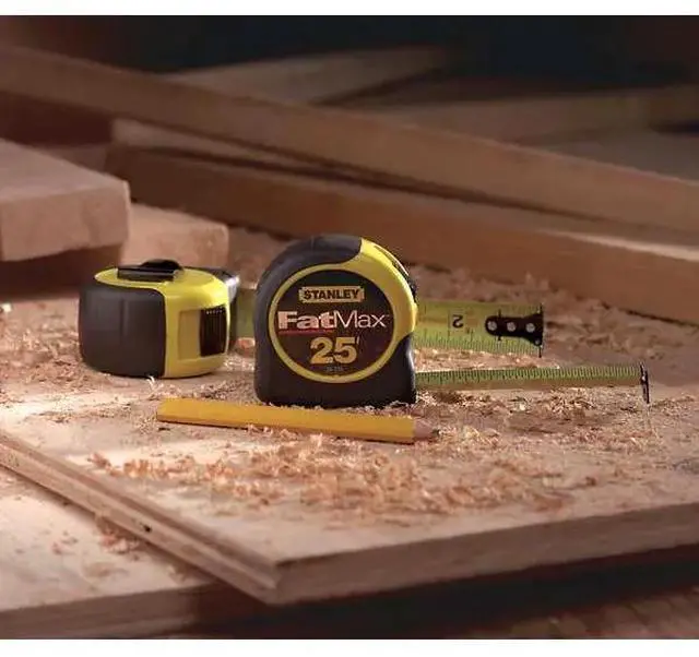 Alt view image 3 of 5 - FOR 25 ft FATMAX Classic Tape Measure, 1-1/4 in Blade, Stud Markings, ABS Plastic Case, Rubber Grip