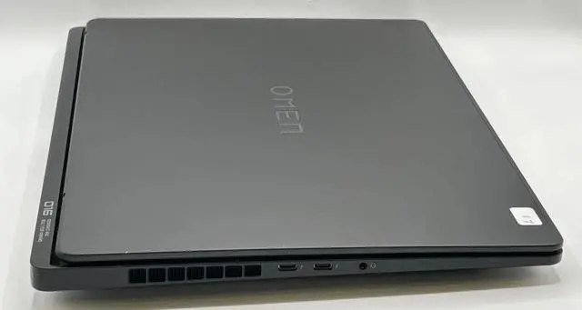 Alt view image 5 of 6 - HP OMEN 16-AH0043DX MAX 16" OLED Ultra 9 275HX 2.7GHz 32GB RAM 2TB SSD RTX 5080