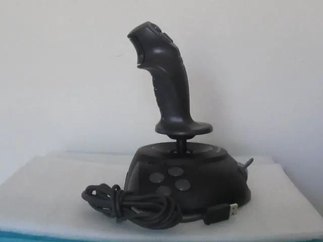 Main image of Microsoft Sidewinder Joystick (USB)