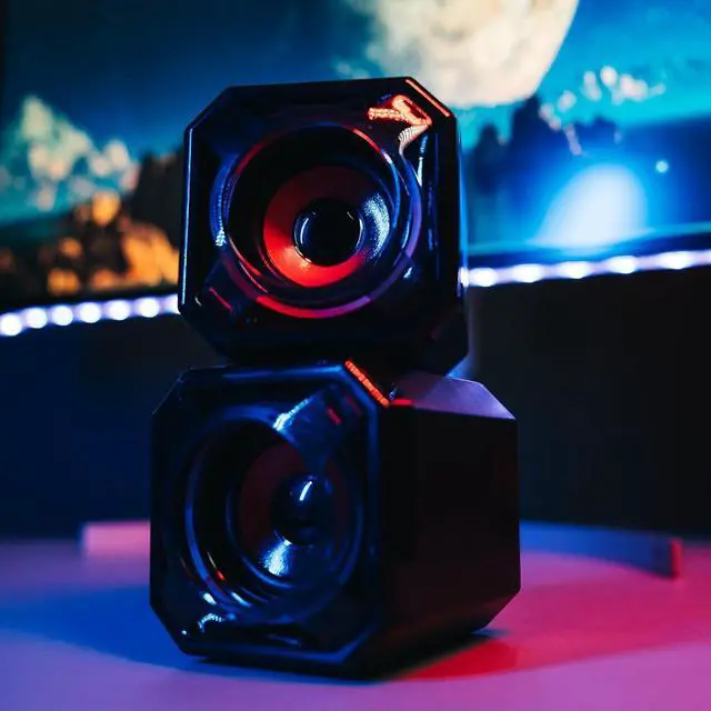 Alt view image 4 of 7 - Surefire Speaker Gator Eye - 5W stereo gaming speaker - USB 2.0 - Loudspeaker boxes for PC & Notebook & PlayStation & Xbox I USB gaming speaker - PC speaker I powered by Verbatim