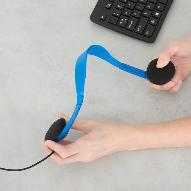 Alt view image 3 of 6 - Egghead Heavy-Duty Kids' Stereo Headphones with Ear Cushions and 4'3" Cord, Adjustable Tangle-Free Over-Ear Stereo School Headphones, Pack of 20, Blue