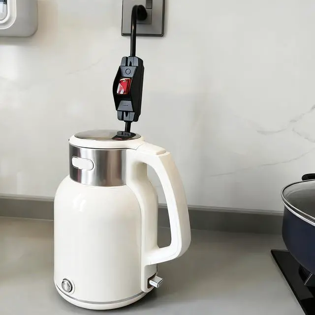 Alt view image 5 of 7 - 1.5 Ft Outdoor Extension Cord with Waterproof Switch, 14/3 SJTW, 16A 125v/250v Grounded 3-Prong Plug, Black