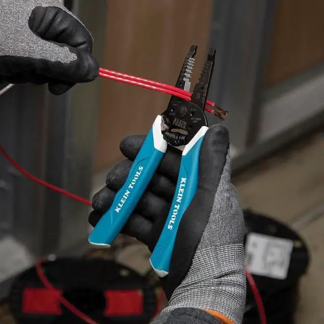 Alt view image 6 of 7 - Klein Tools K11095 Klein-Kurve Wire Stripper and Cutter, Made in USA, for 8-18 AWG Solid and 10-20 AWG Stranded Wire