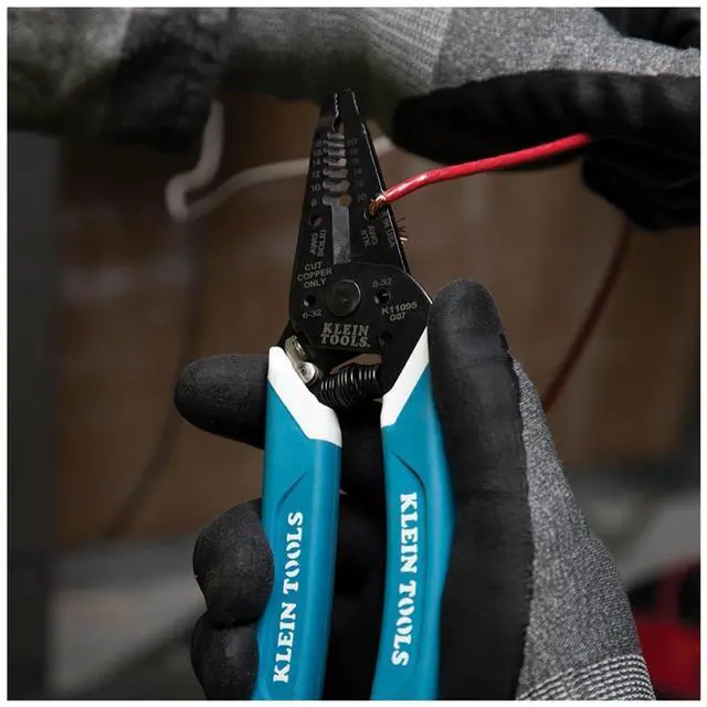 Alt view image 7 of 7 - Klein Tools K11095 Klein-Kurve Wire Stripper and Cutter, Made in USA, for 8-18 AWG Solid and 10-20 AWG Stranded Wire