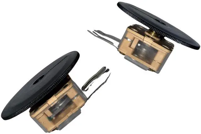 Alt view image 2 of 2 - ProTechTrader Tuning/ Variable Capacitor 223P 60pf - 140pf for AM Radio, Electronic Music, and More (2 Wheels)