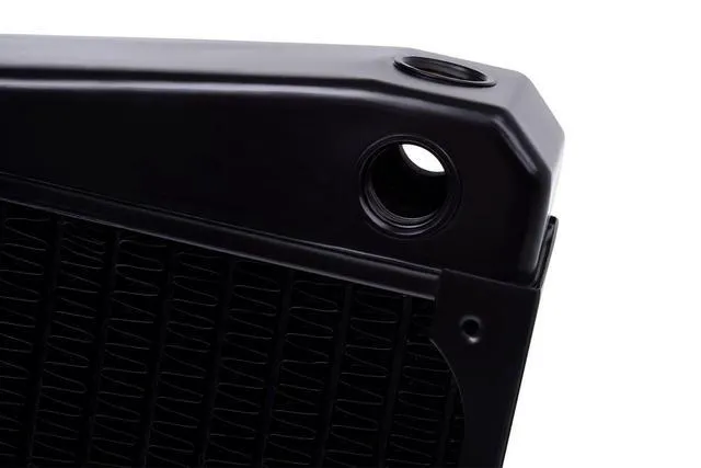 Alt view image 19 of 19 - Alphacool NexXxos XT45 Full Copper X-Flow Radiator 140, 140mm x 1, Single Fan, Black