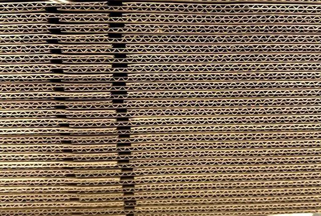 Alt view image 5 of 5 - 100 Pack 8x6x4 Inches Corrugated Cardboard Boxes for Shipping Mailing Packing