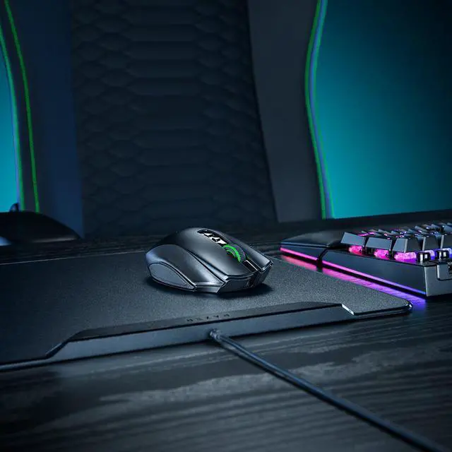 Alt view image 4 of 5 - Naga V3 Pro Wireless MMO Gaming Mouse:Swappable Side Plates - 23 Programmable Buttons - w/ 3 Swappable Side Plates - HyperScroll Tilt Wheel -280 Hr Battery - Multi-Mode Connectivity -Black