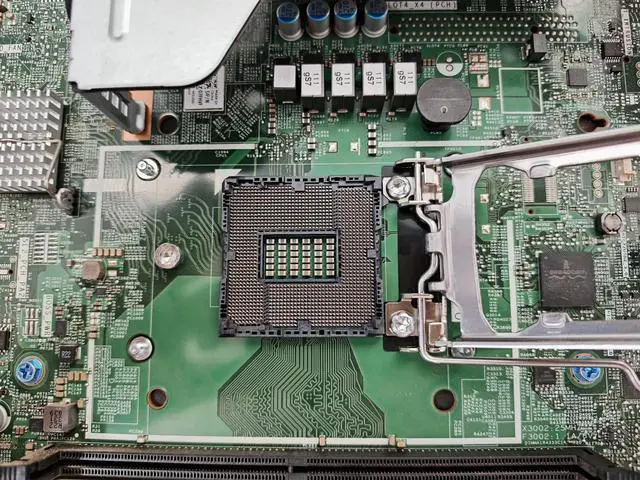 Main image of Dell R250 Server with 2314 CPU, No Memory, Diskless, Non - Hot - Swappable Power Supply, 1U, Brand New, 3 - Year Warranty