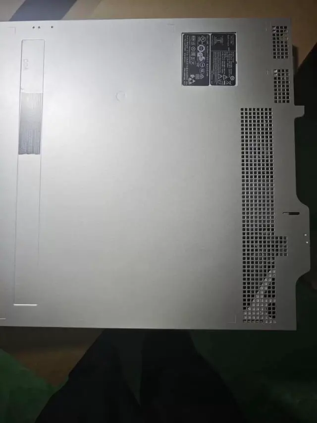 Alt view image 2 of 7 - Dell R450 Server, No CPU, No Memory, Diskless, Cardless, No Power Supply, 1U, Brand New, In - stock 2.5"/8 Drive Bays