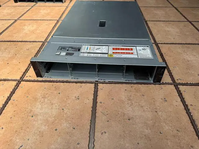 Alt view image 2 of 4 - Dell R750 Server - 2U, No CPU, No Heatsink, Diskless, No RAID Card, No Power Supply