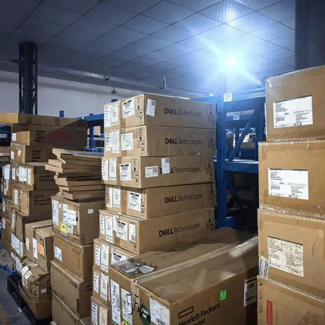 Main image of New & In - Stock Dell 2U ME5224 (24 x 2.5 - inch Drive Bays) Diskless Storage - Dual Power Supplies, Slide Rails, 3 - Year Warranty